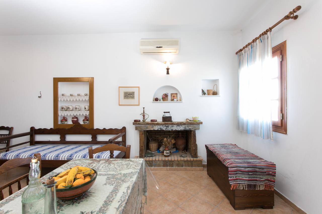 Villa Athina Ambrami Exterior photo